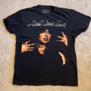 ✅ 2/$20 Lizzo Women’s Black Graphic T-Shirt “About Damn Time” Sz M/L PTP 21” EUC